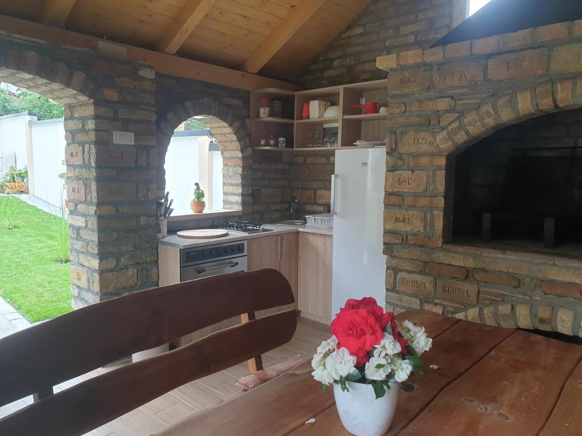 ורדניק Apartmani Kruna מראה חיצוני תמונה